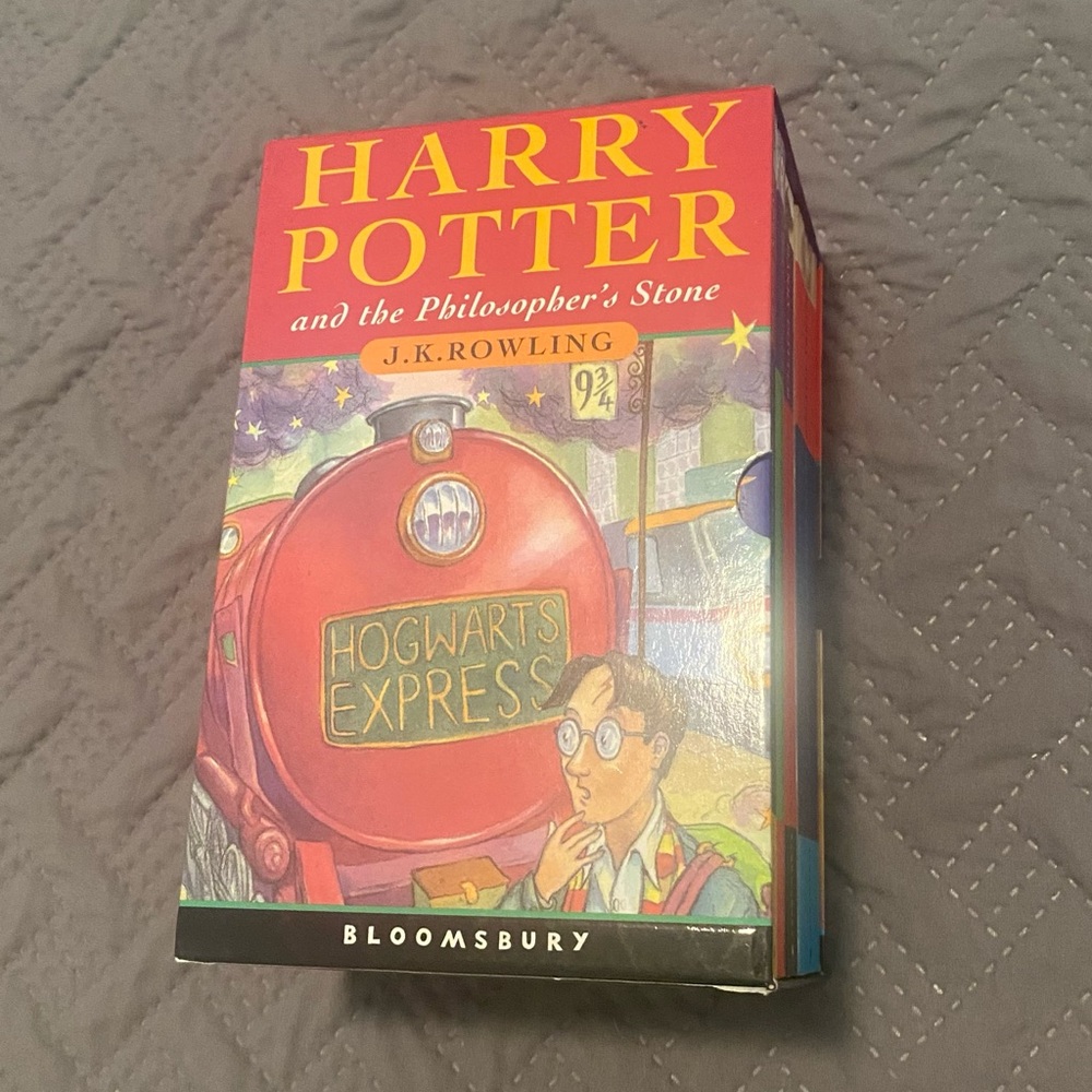 Harry Potter Books 1-4 Paperback Boxed Set